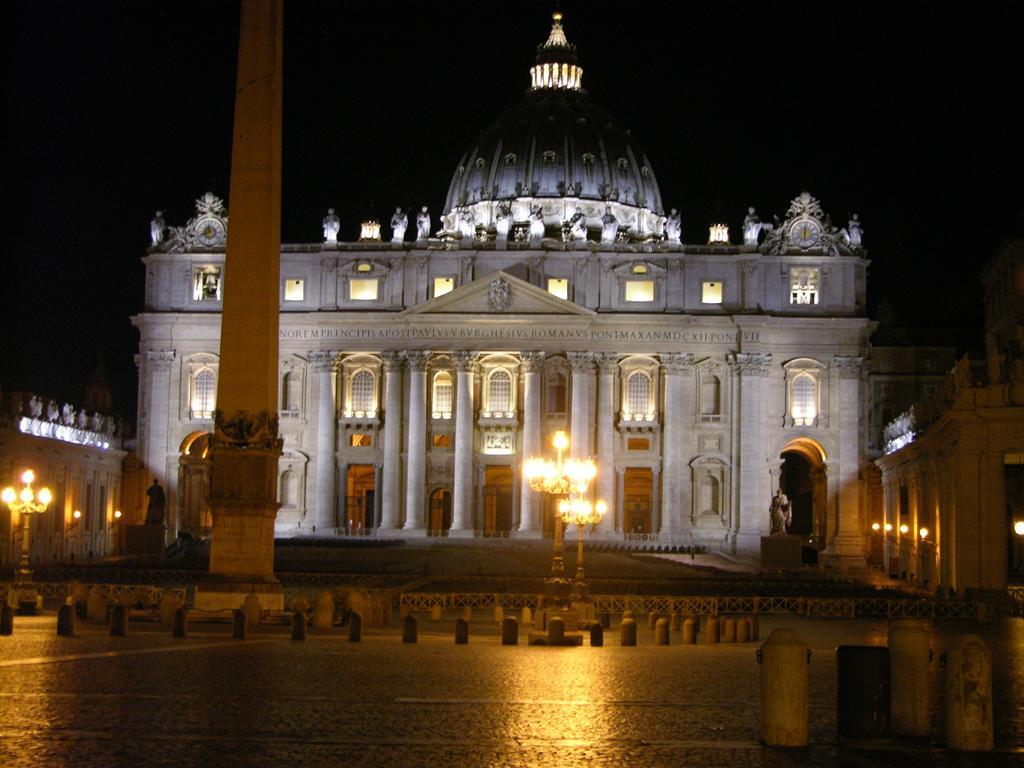 Vatican White Domus Roma Exterior foto