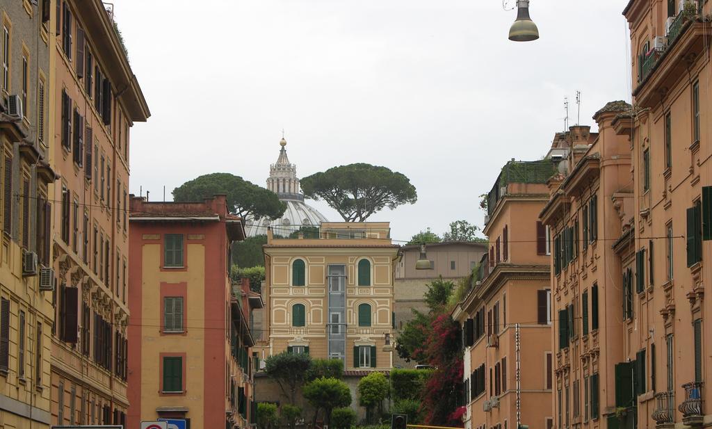Vatican White Domus Roma Exterior foto